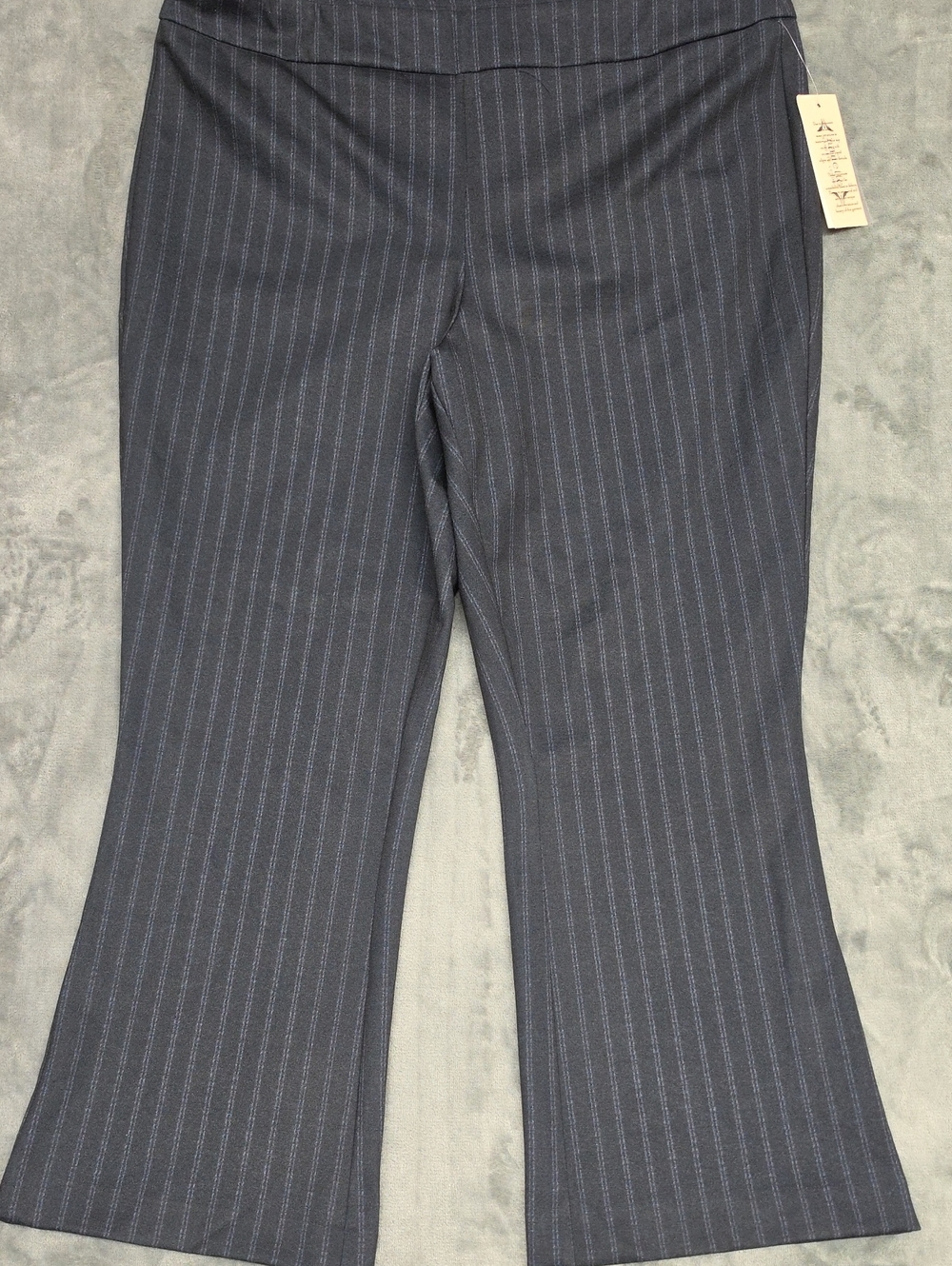 Nanette Lepore Black With Navy Pinstripe Ankle Pants Sz XL
